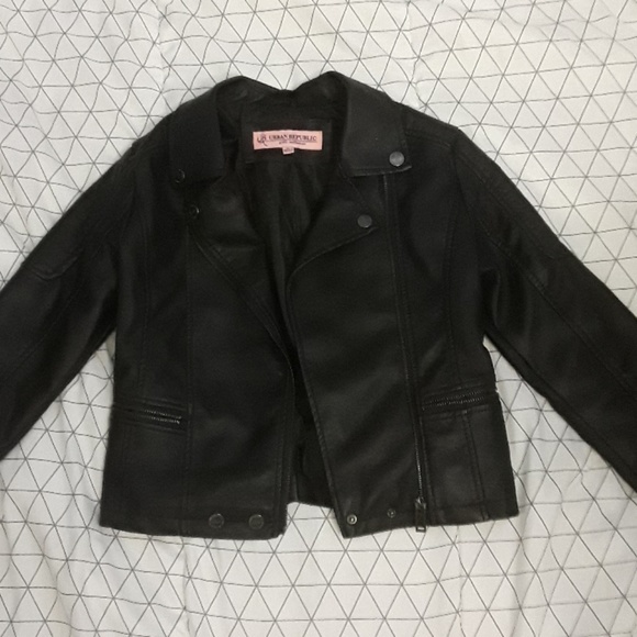 Black leather jacket - Picture 2 of 3